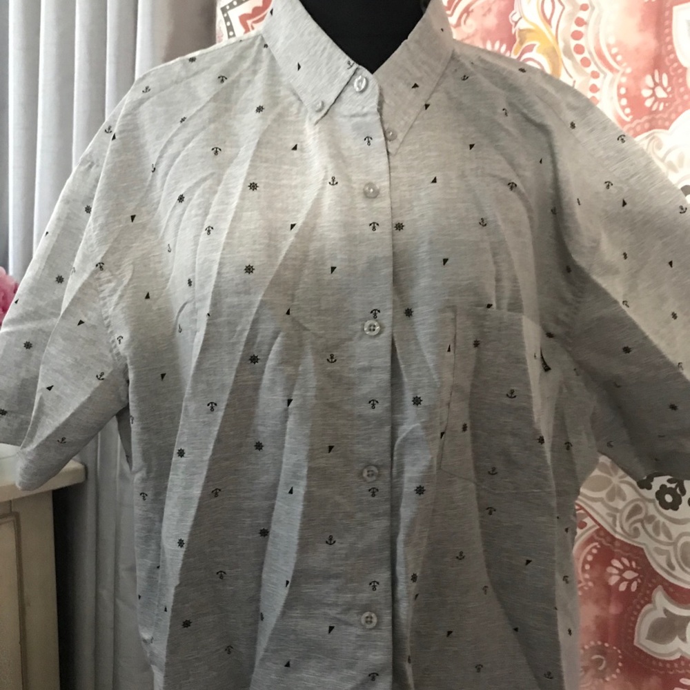 Button down short sleeve 👕